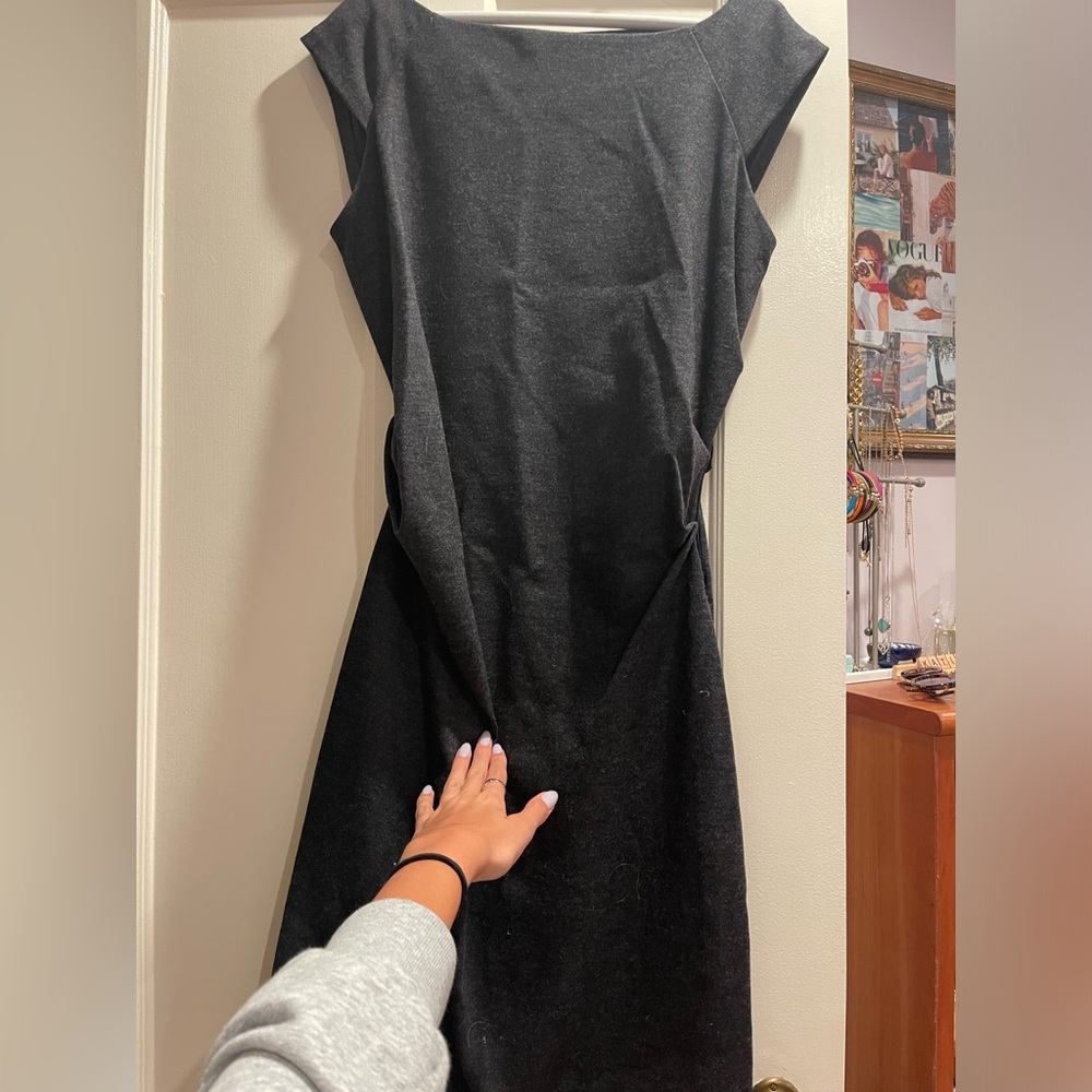 Excellent condition stretch wool sleeveles Diane von Furstenberg sheath dress